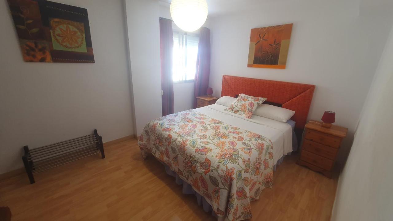 Visit Gibraltar Stay In La Linea For Less! La Linea de la Concepcion Exterior photo